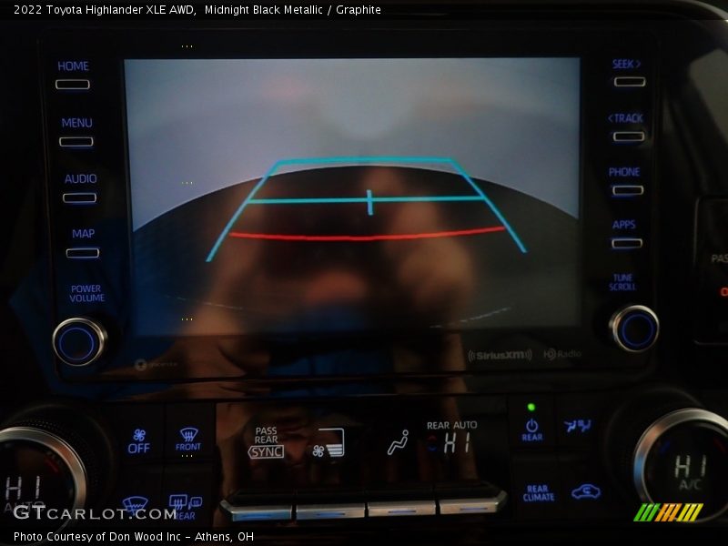 Midnight Black Metallic / Graphite 2022 Toyota Highlander XLE AWD
