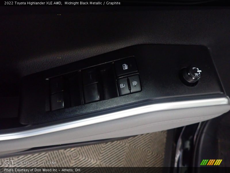 Midnight Black Metallic / Graphite 2022 Toyota Highlander XLE AWD