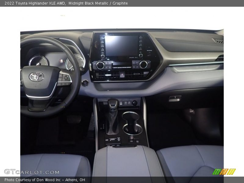 Midnight Black Metallic / Graphite 2022 Toyota Highlander XLE AWD