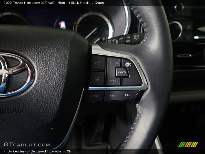 Midnight Black Metallic / Graphite 2022 Toyota Highlander XLE AWD