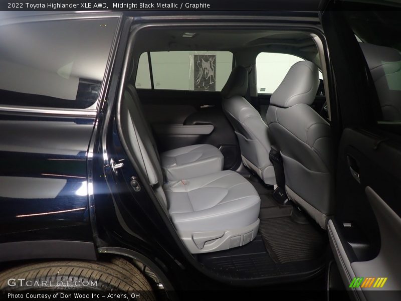 Midnight Black Metallic / Graphite 2022 Toyota Highlander XLE AWD