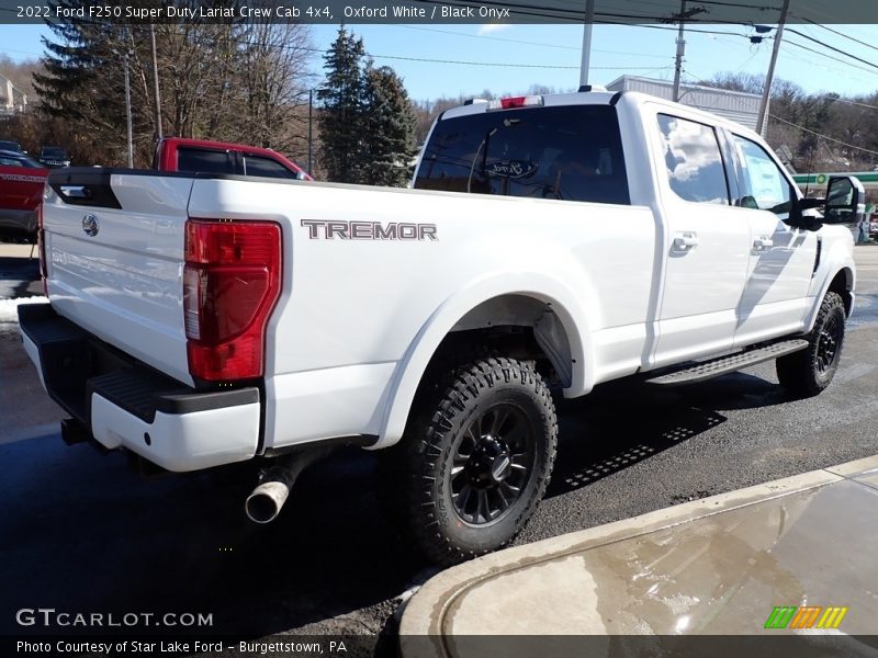 Oxford White / Black Onyx 2022 Ford F250 Super Duty Lariat Crew Cab 4x4