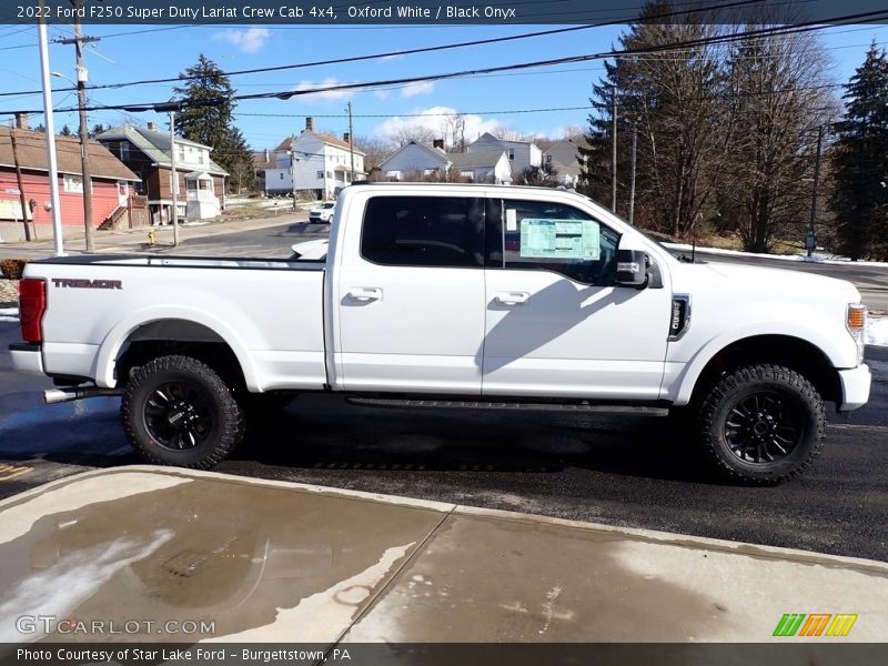 Oxford White / Black Onyx 2022 Ford F250 Super Duty Lariat Crew Cab 4x4