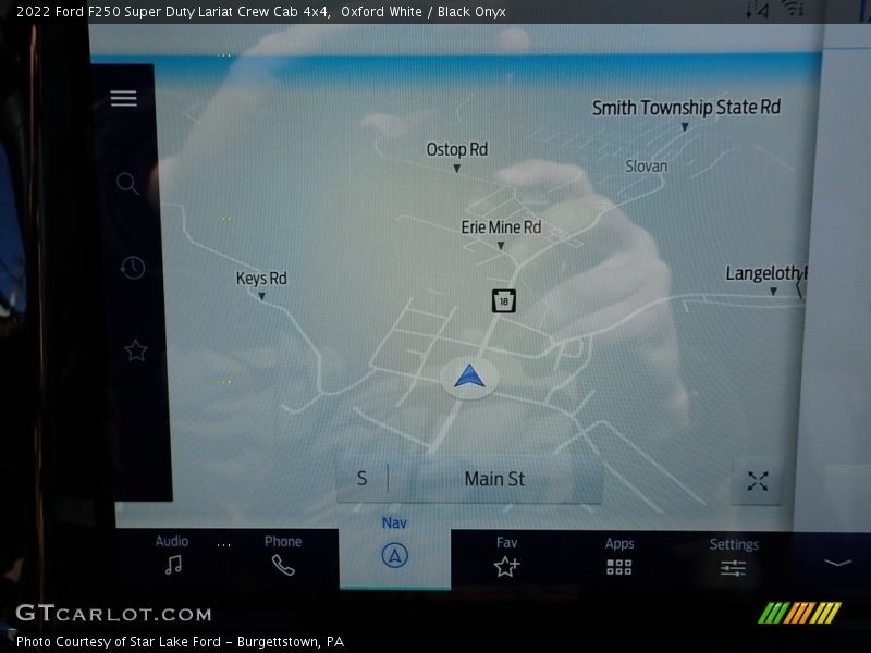 Oxford White / Black Onyx 2022 Ford F250 Super Duty Lariat Crew Cab 4x4