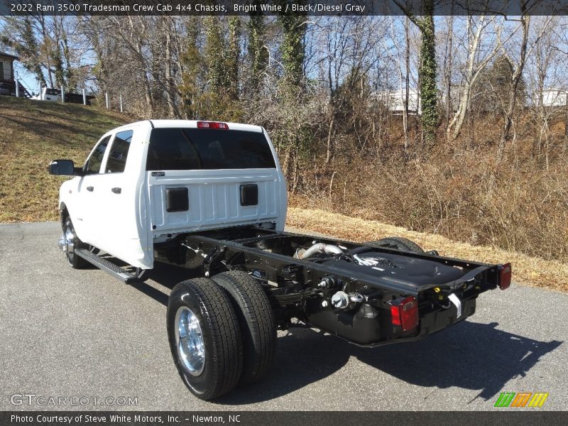 Bright White / Black/Diesel Gray 2022 Ram 3500 Tradesman Crew Cab 4x4 Chassis