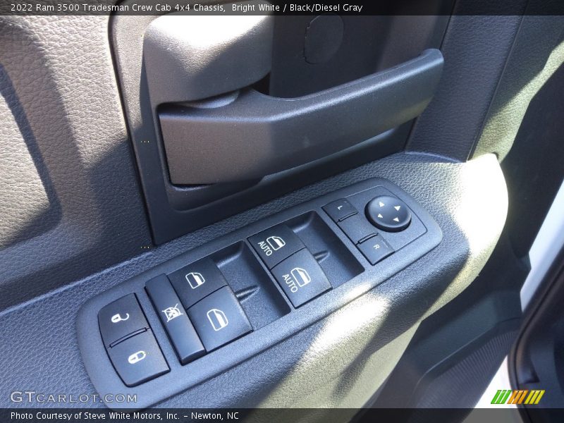 Bright White / Black/Diesel Gray 2022 Ram 3500 Tradesman Crew Cab 4x4 Chassis