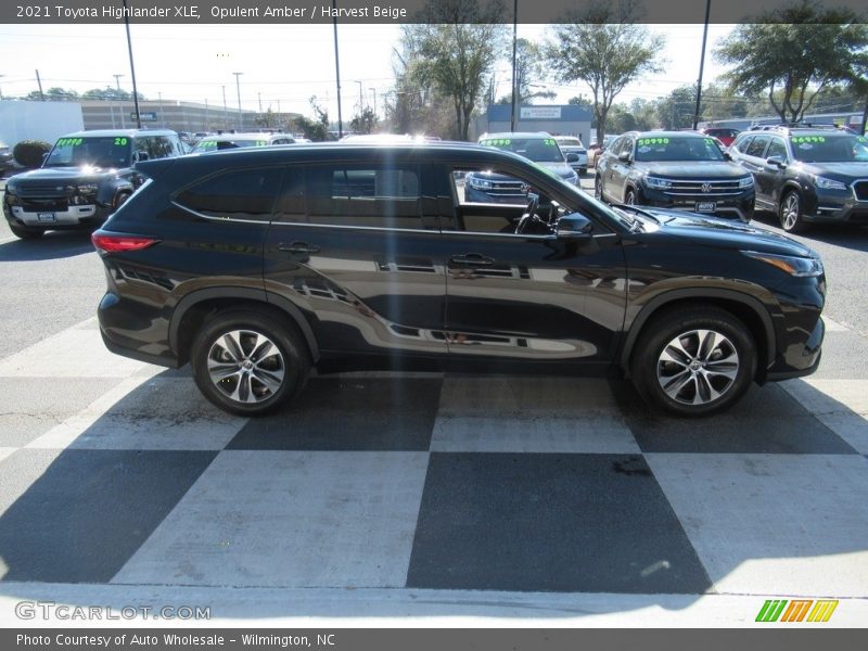Opulent Amber / Harvest Beige 2021 Toyota Highlander XLE