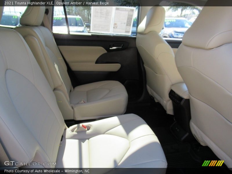 Opulent Amber / Harvest Beige 2021 Toyota Highlander XLE