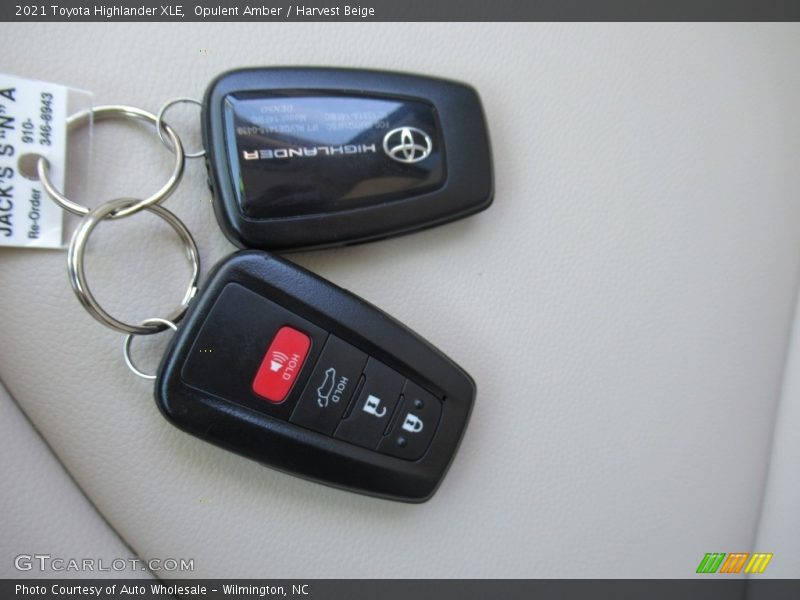 Opulent Amber / Harvest Beige 2021 Toyota Highlander XLE
