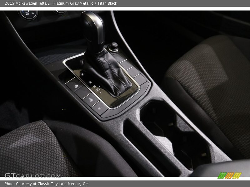 Platinum Gray Metallic / Titan Black 2019 Volkswagen Jetta S