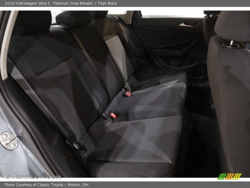 Platinum Gray Metallic / Titan Black 2019 Volkswagen Jetta S