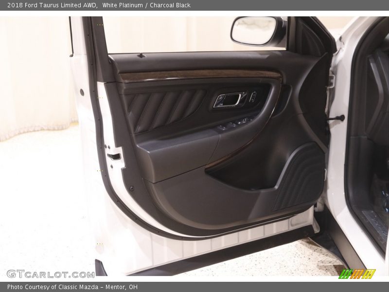 White Platinum / Charcoal Black 2018 Ford Taurus Limited AWD