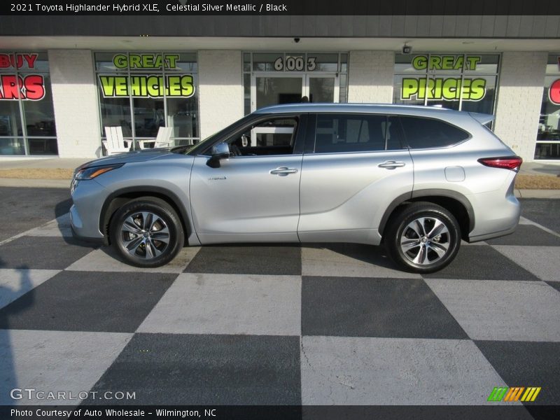 Celestial Silver Metallic / Black 2021 Toyota Highlander Hybrid XLE