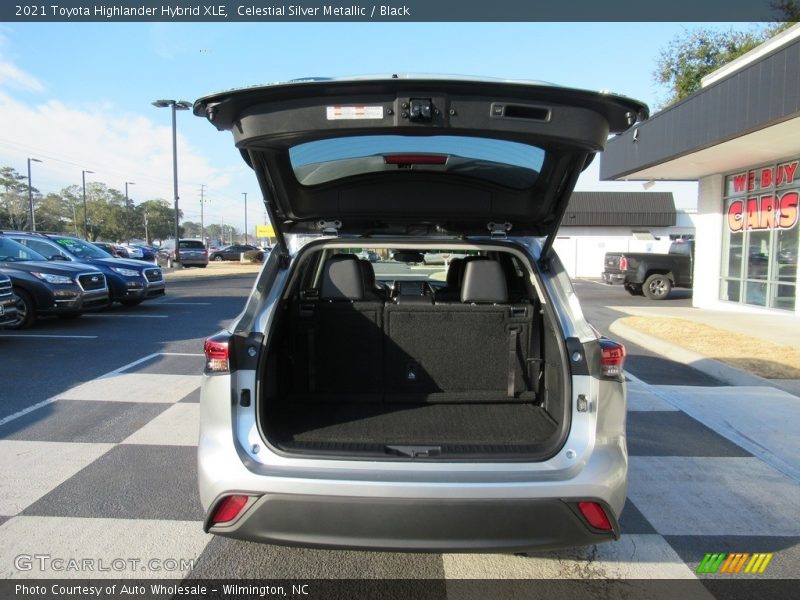 Celestial Silver Metallic / Black 2021 Toyota Highlander Hybrid XLE