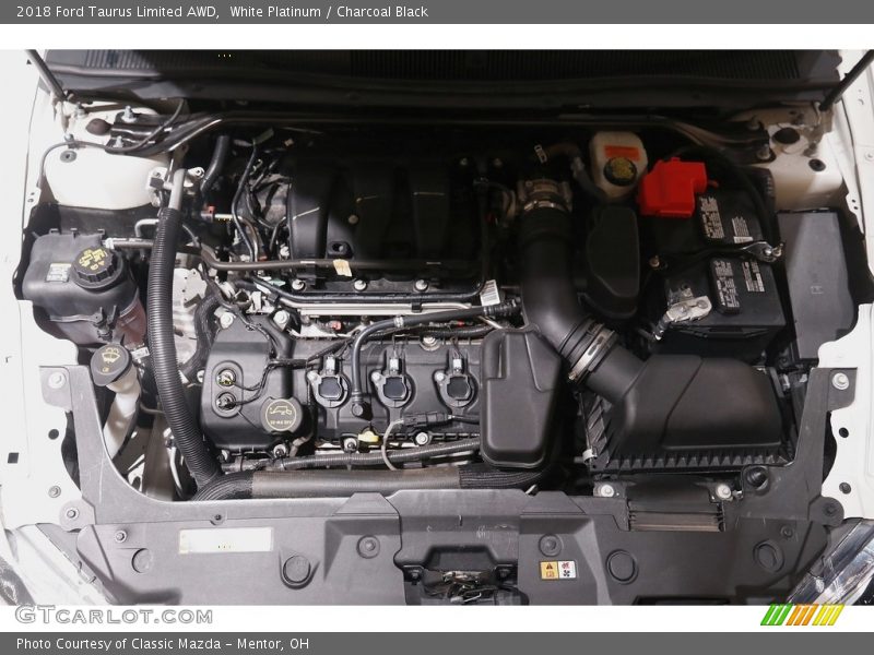 White Platinum / Charcoal Black 2018 Ford Taurus Limited AWD