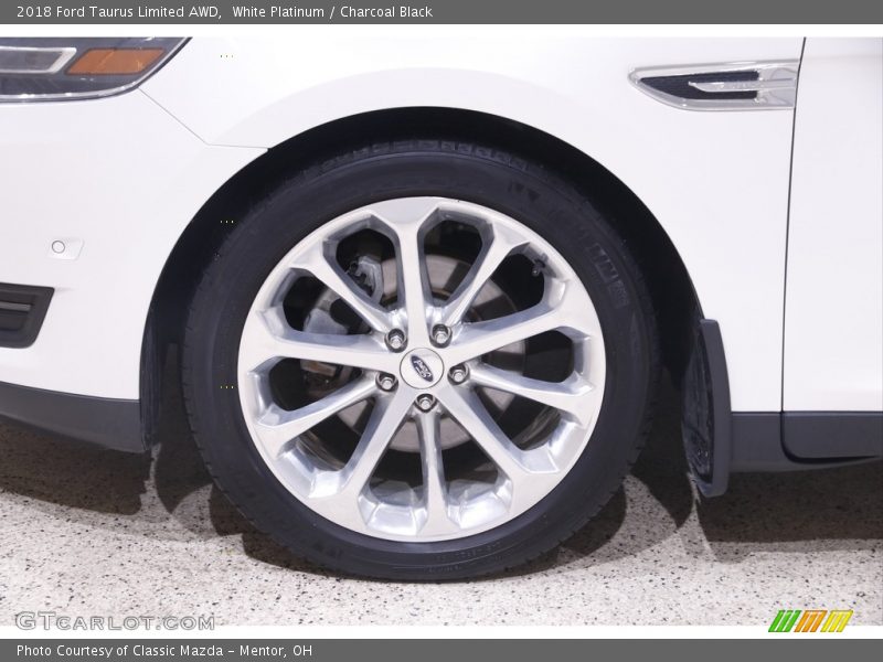 White Platinum / Charcoal Black 2018 Ford Taurus Limited AWD