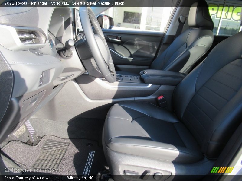 Celestial Silver Metallic / Black 2021 Toyota Highlander Hybrid XLE
