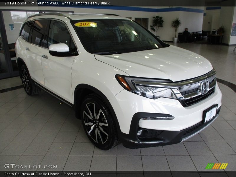 White Diamond Pearl / Black 2019 Honda Pilot Touring AWD