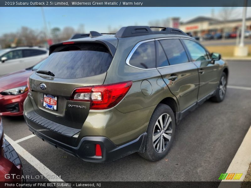 Wilderness Green Metallic / Warm Ivory 2019 Subaru Outback 2.5i Limited