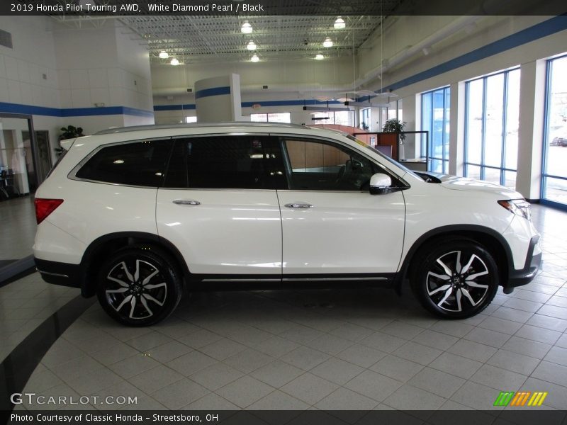 White Diamond Pearl / Black 2019 Honda Pilot Touring AWD
