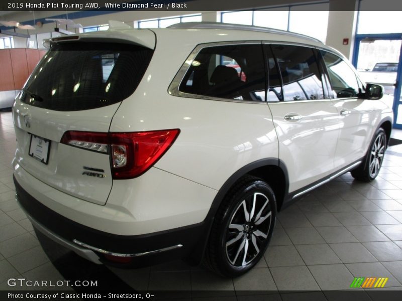 White Diamond Pearl / Black 2019 Honda Pilot Touring AWD