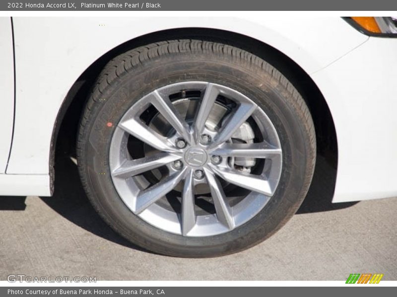 Platinum White Pearl / Black 2022 Honda Accord LX