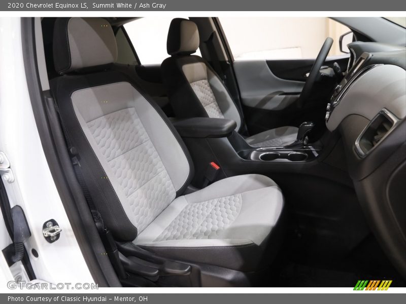 Summit White / Ash Gray 2020 Chevrolet Equinox LS