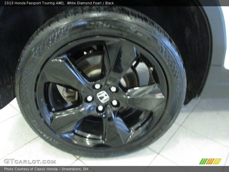 White Diamond Pearl / Black 2019 Honda Passport Touring AWD