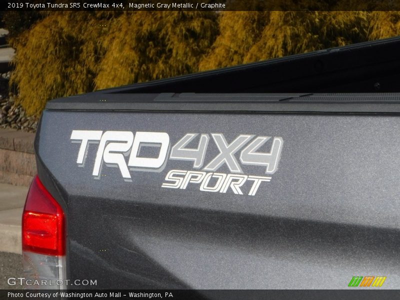 Magnetic Gray Metallic / Graphite 2019 Toyota Tundra SR5 CrewMax 4x4