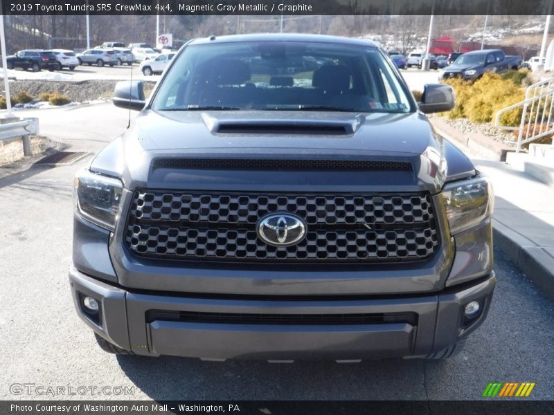 Magnetic Gray Metallic / Graphite 2019 Toyota Tundra SR5 CrewMax 4x4
