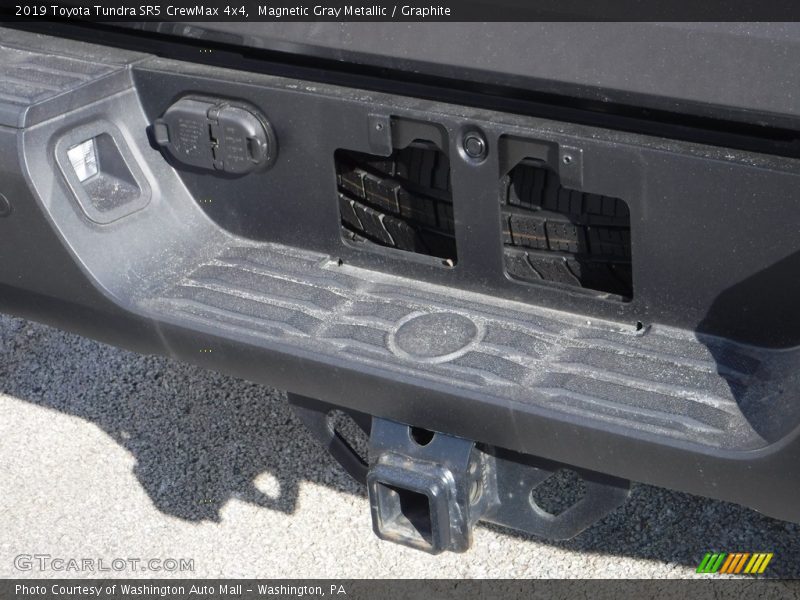 Magnetic Gray Metallic / Graphite 2019 Toyota Tundra SR5 CrewMax 4x4