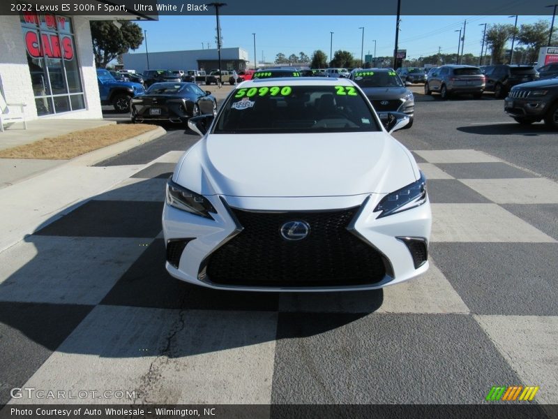 Ultra White / Black 2022 Lexus ES 300h F Sport