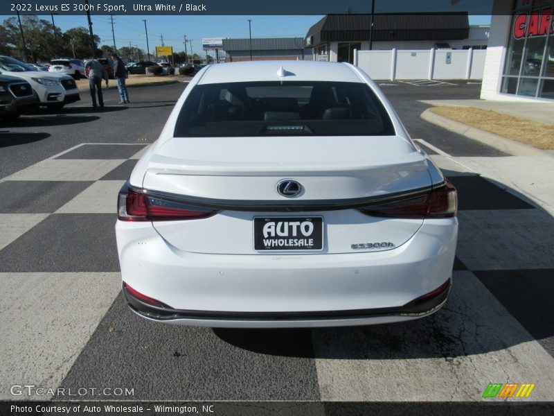 Ultra White / Black 2022 Lexus ES 300h F Sport
