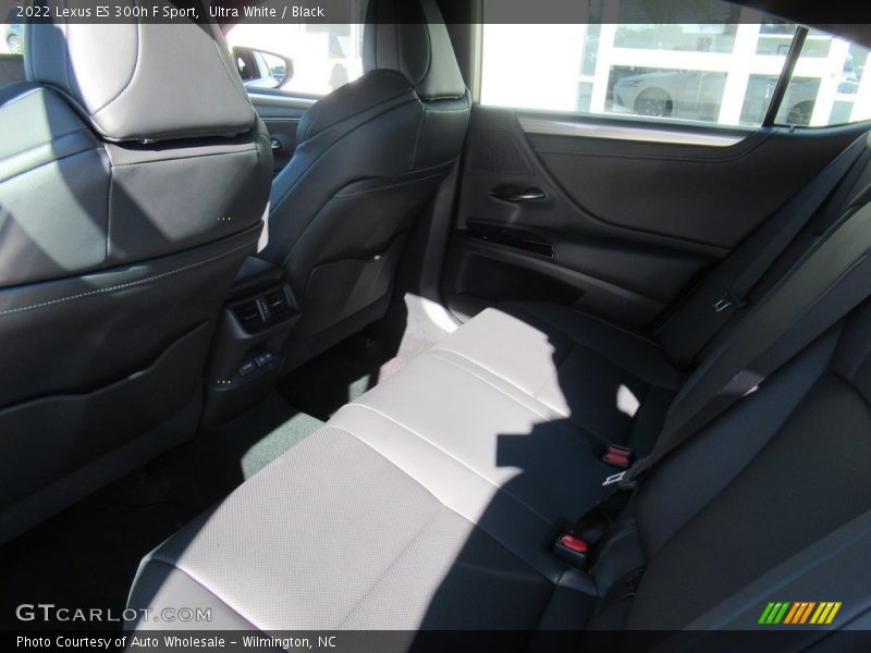 Ultra White / Black 2022 Lexus ES 300h F Sport