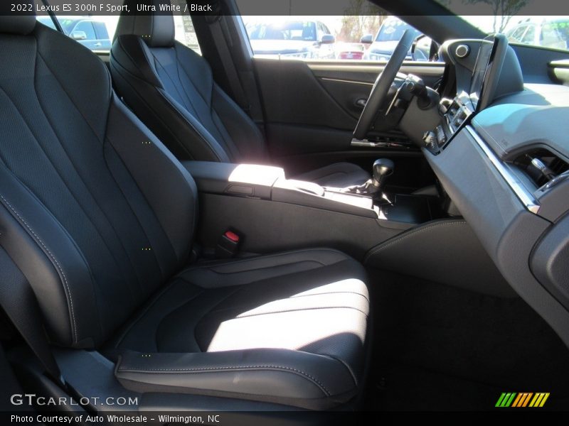 Ultra White / Black 2022 Lexus ES 300h F Sport