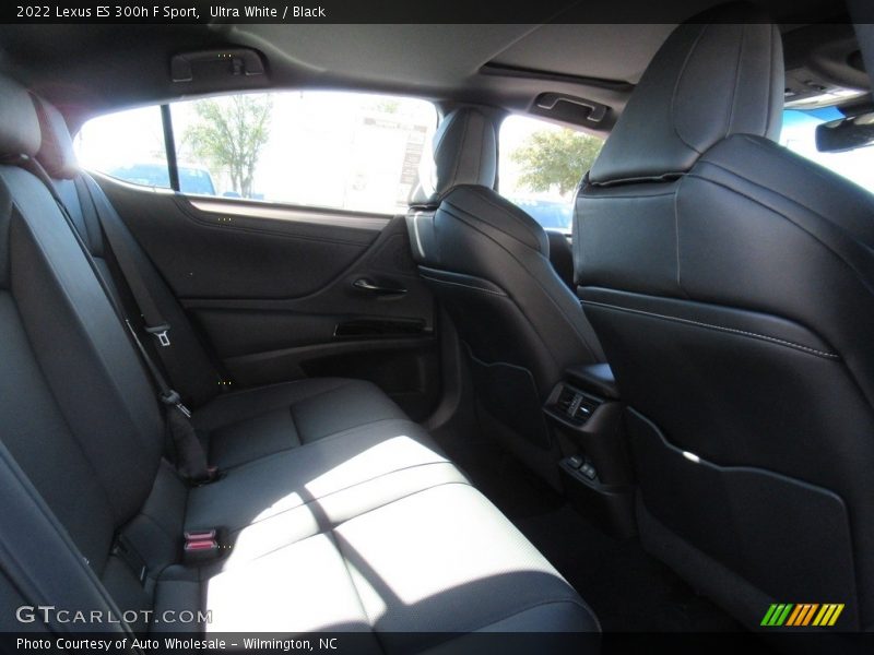 Ultra White / Black 2022 Lexus ES 300h F Sport