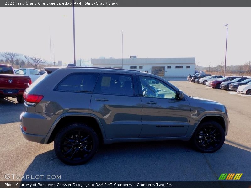 Sting-Gray / Black 2022 Jeep Grand Cherokee Laredo X 4x4