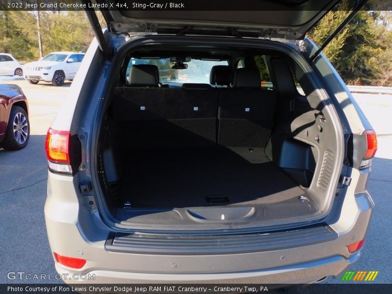 Sting-Gray / Black 2022 Jeep Grand Cherokee Laredo X 4x4