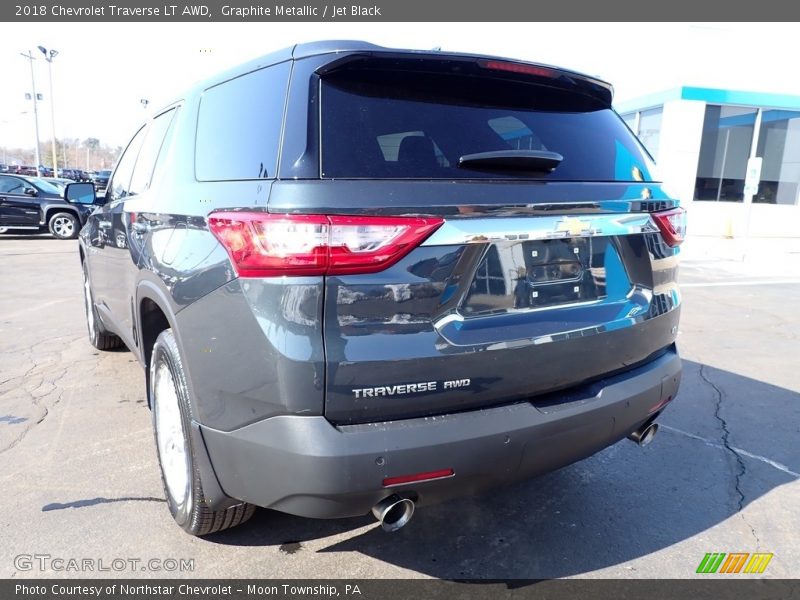 Graphite Metallic / Jet Black 2018 Chevrolet Traverse LT AWD