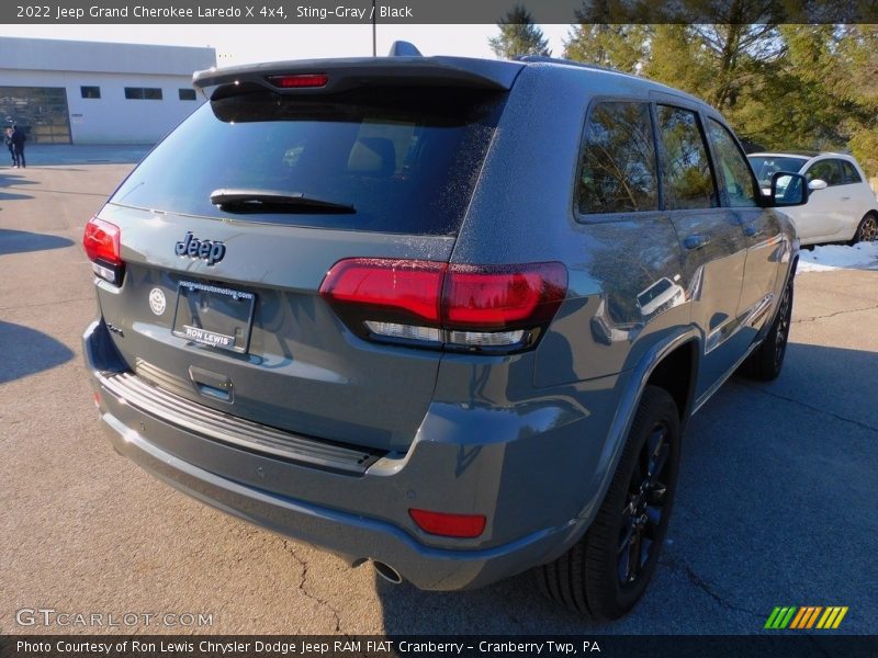 Sting-Gray / Black 2022 Jeep Grand Cherokee Laredo X 4x4