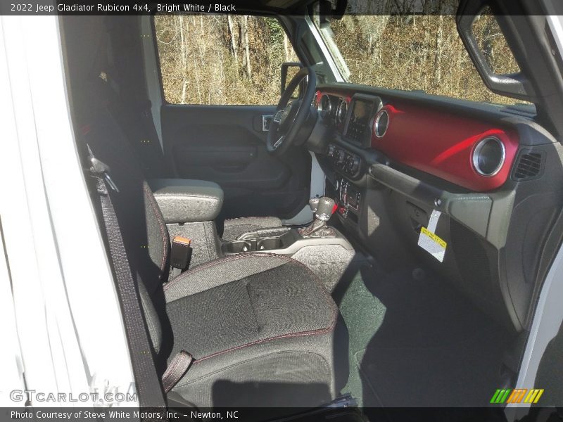 Bright White / Black 2022 Jeep Gladiator Rubicon 4x4