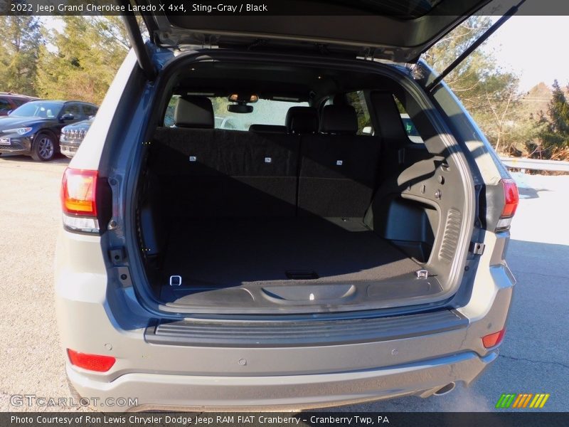 Sting-Gray / Black 2022 Jeep Grand Cherokee Laredo X 4x4