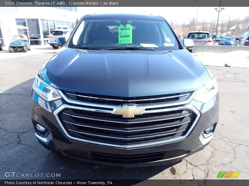 Graphite Metallic / Jet Black 2018 Chevrolet Traverse LT AWD