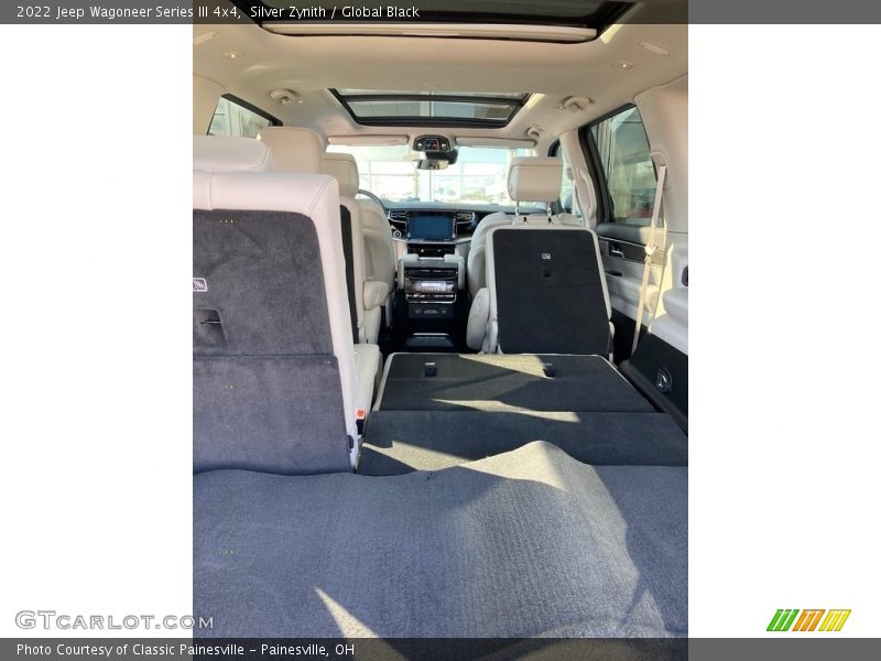 Silver Zynith / Global Black 2022 Jeep Wagoneer Series III 4x4