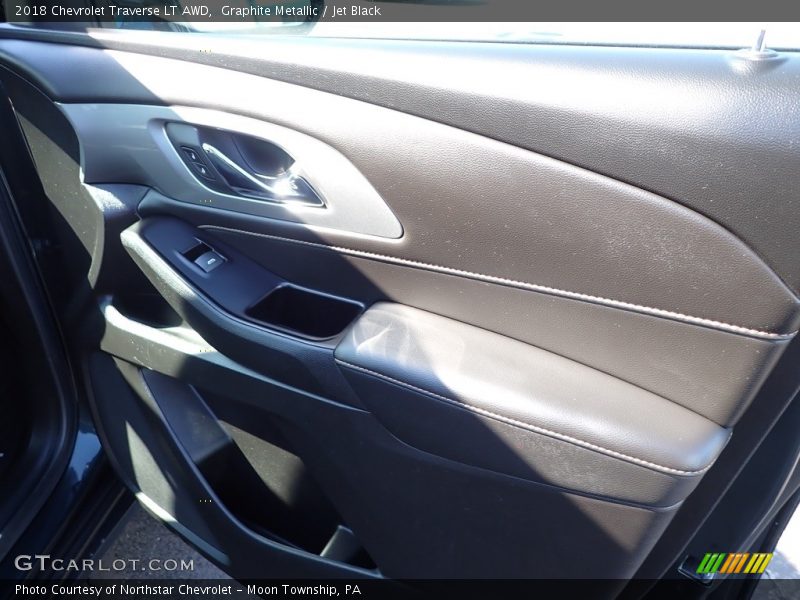 Graphite Metallic / Jet Black 2018 Chevrolet Traverse LT AWD