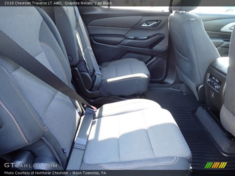 Graphite Metallic / Jet Black 2018 Chevrolet Traverse LT AWD