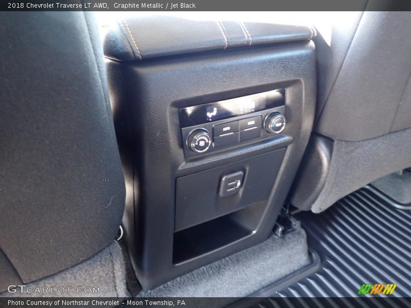 Graphite Metallic / Jet Black 2018 Chevrolet Traverse LT AWD