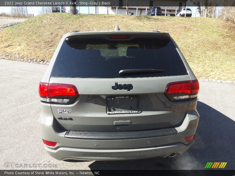 Sting-Gray / Black 2022 Jeep Grand Cherokee Laredo X 4x4