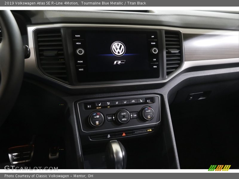 Tourmaline Blue Metallic / Titan Black 2019 Volkswagen Atlas SE R-Line 4Motion