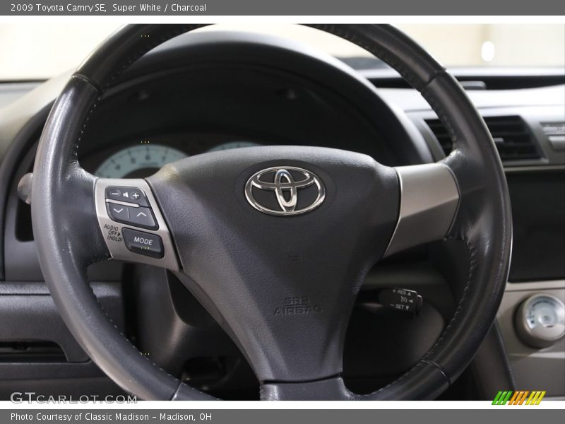 Super White / Charcoal 2009 Toyota Camry SE